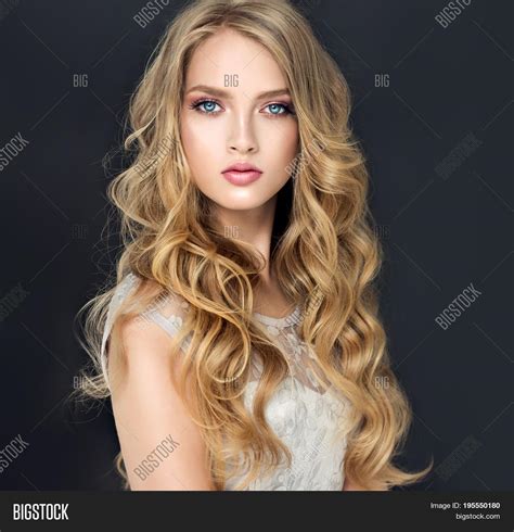 Top Photos Blonde Curly Hair Model Blonde Kinky Curly Hair Tips By Model Nejilka Innrangeo