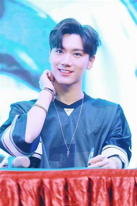 (37) twitter | nct, selebritas, ide kencan. #ten #weishenv #wayv | Nct ten, Cute japanese boys, Nct
