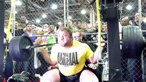 Chad Wesley Smith 700 Lbs Raw Squat For 10 Reps At The 2013 Animal Pak