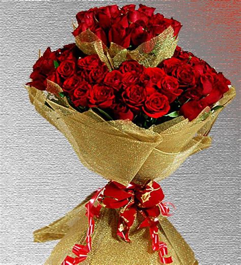 100 Red Rose Bouquet Online Buy 100 Roses Bouquet At Best Price India