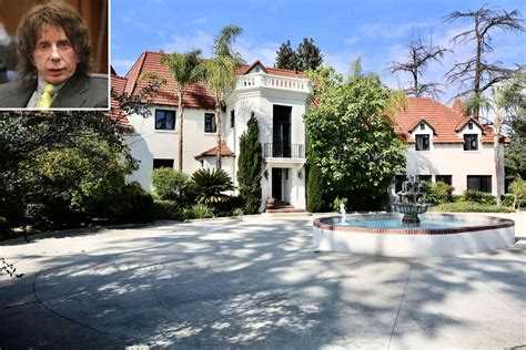 Phil Spectors Los Angeles Castle Sells For 33 Million