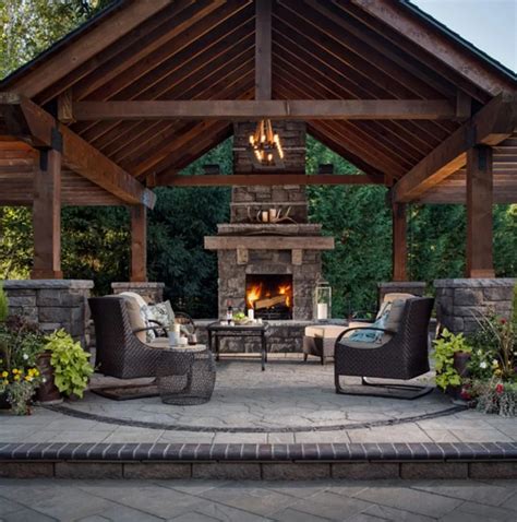 55 Graceful Outdoor Fireplaces Ideas For Backyard In 2020 Outdoor Fireplace Designs Rustic