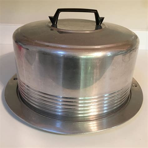 Vintage Regal Ware Cake Pie Dome Carrier Quality Aluminum Locking Lid