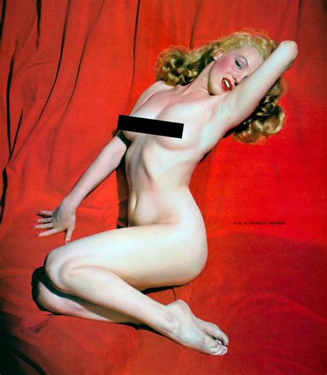 Desperate Marilyn Monroe Poses Naked In Never Before Seen First