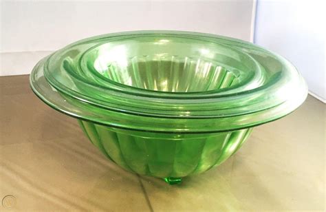 Hazel Atlas Clear Green Depression Glass Four Nesting Mixing Bowls Late