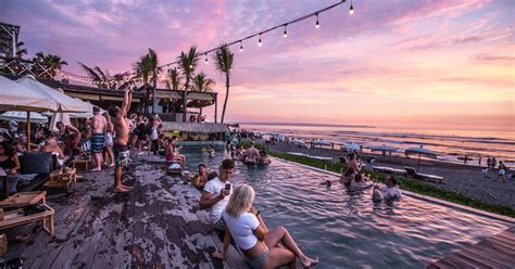 5 Aktivitas Liburan Populer Di Canggu Bali Favorit Wisatawan