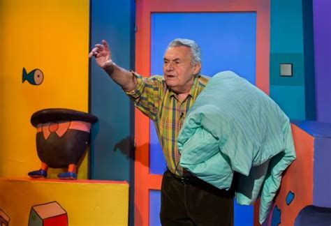 Ve věku 92 let ve čtvrtek zemřela herečka libuše havelková, matka herce a oblíbená herečka, populární především postavami laskavých maminek či babiček, která byla i průvodkyní televizním pořadem kouzelná školka, ztvárnila v letech 1960 až. Kouzelná školka (1999)