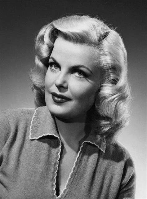 1950s Classic Hollywood Blonde Bombshells Bullet Bra Classic