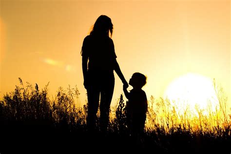 Mom And Son Wallpapers Top Free Mom And Son Backgrounds Wallpaperaccess
