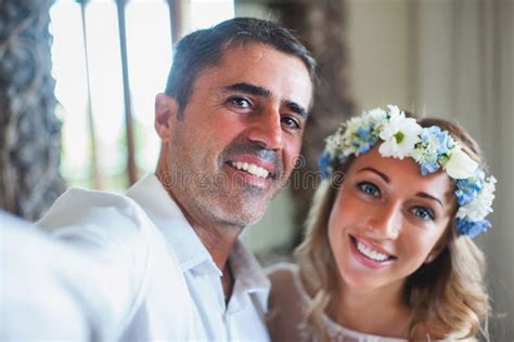 Wedding Couple Making Selfie Stock Image Image Of Proposal Person 115121399