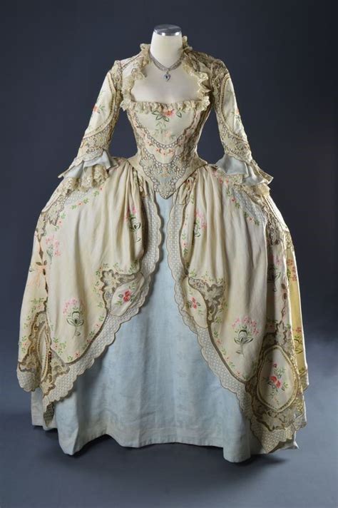 18th Century Dress 18th Century Costume 18th Century Clothing 18th