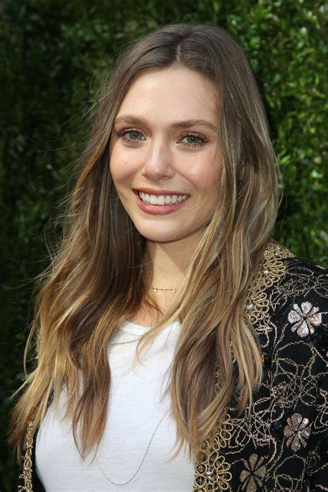 Elizabeth olsen was born on february 16, 1989, in sherman oaks, los angeles, california, to in 2011, elizabeth olsen was nominated for 18 different awards for her performance in the critically. Elizabeth Olsen - The Tribeca Chanel Women's Filmmaker ...