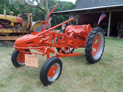10hp Allis Chalmers G Vintage Tractors Old Tractors Classic Tractor