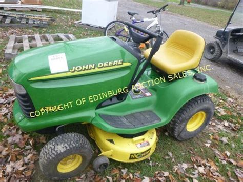 John Deere Lt133 Lot 4265 Equipment Auction 11172018 Edinburg