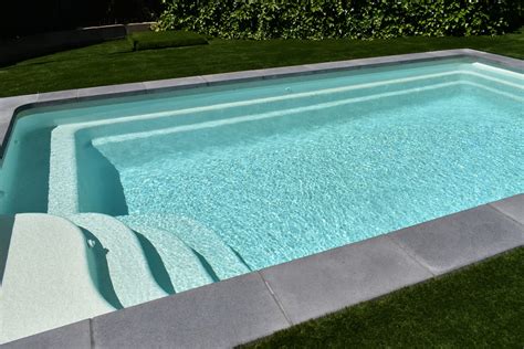 Nashira 7 Flat Bottomed Ceramic De Luxe Swimming Pool Bakewell Pools