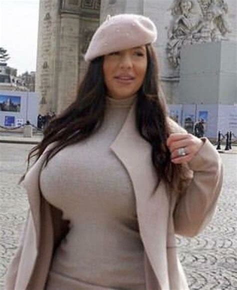 Pin By Mark Strandberg On Well Endowed Women In Clothes Voluptuous