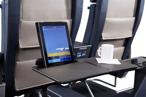 United Airlines Unveils New Narrowbody Premium Seat Going Global Tv