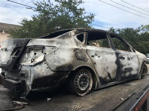 Burned Body In Car Identified As A Man St Pete Police St Pete Fl