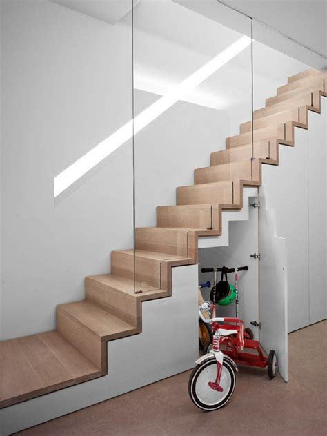 16 Phenomenal Contemporary Staircase Designs That Will Take Your Breath