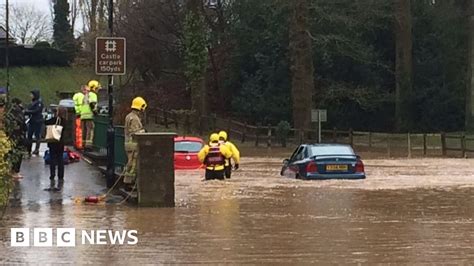 Flood Warnings And Alerts Remain Across Warwickshire Bbc News