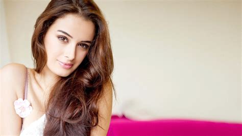 Evelyn Sharma Wallpapers - Wallpaper Cave
