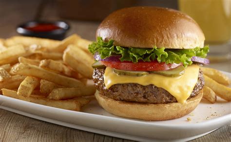 We are proud to be launching a new scholarship programme which will help female burger king employees pursue their culinary dreams! Home Style Veggie Burger