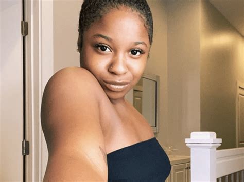 Look Reginae Carter Supports Black Business Modeling New Tomgirl
