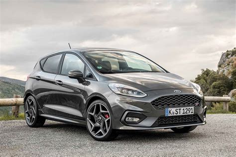 Ford Fiesta St 2018 Dane Techniczne Cars