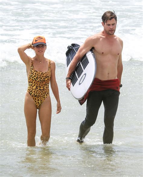 Chris Hemsworth S Wife Elsa Pataky Flaunts Her Pert Derriere On The Beach Daily Mail Online