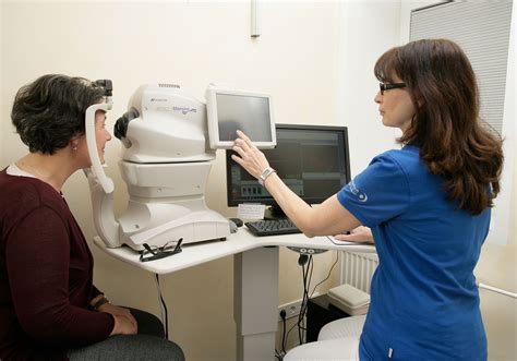 Optische Kohärenztomografie Oct Beim Augenarzt Münsingen