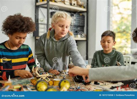 Finding Solutions Three Kids Building Robots And Vehicles At Robotics