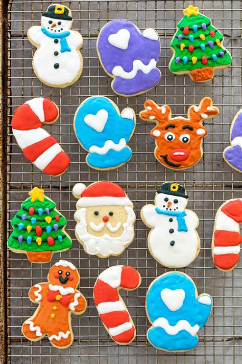 Royal icing is a wonderful icing to work with, especially in warm weather. Royal Icing Without Meringe Powder Or Tarter - Perfect ...