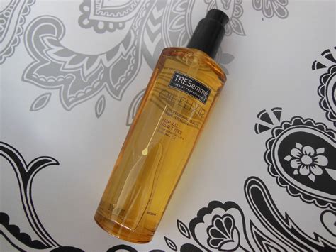 2 tresemme smooth & silky shampoo & conditioner, 1 of each, 28 oz. TRESemme Oil Elixir review | Tales of a Pale Face | UK ...