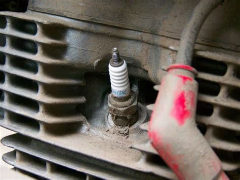 The spark plugs help ignite the fuel in the engine to get started and keep things in running order. slapdashsociety: How To Clean Spark Plug Of Honda Activa