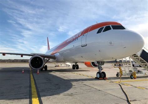 Easyjet's new airbus a321neo is the ultimate flying machine' according to a documentary on the budget airline. Tutti gli Airbus A321 neo di Malpensa