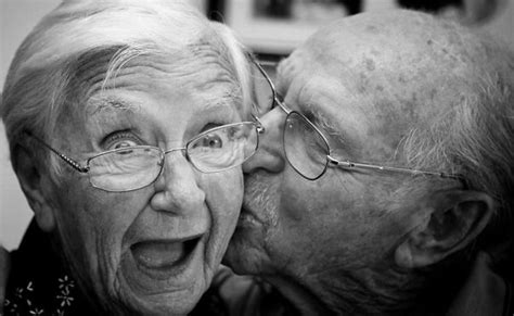 30 Elderly Couples That Prove Love Has No Age Limit Page 3 Of 4 True Activist