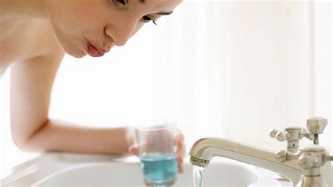 Mouthwash Cancer Link Using Mouthwash More Than Two Times A Day Can