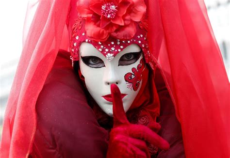 Thousands Of Revellers Participate In Masquerade Parade At Venice Carnival Photos