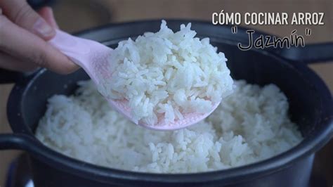 Cortamos también las setas shiitake y. Como cocinar arroz Jazmín tailandés - How To Cook Thai ...