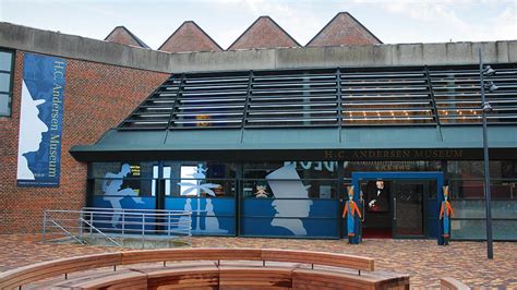 Det blir ett helt nytt museum med nya vinklar på historien om författaren hc andersens liv och arbete. H.C. Andersens Museum | Visitodense