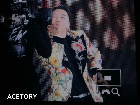 He is talking about a writer (who recommended bigbang's 'shout out to the. Pin on Seungri. BIG BANG