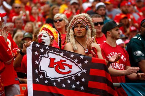 Kansas City Mo September 17 Kansas City Chiefs Fans Wait For The