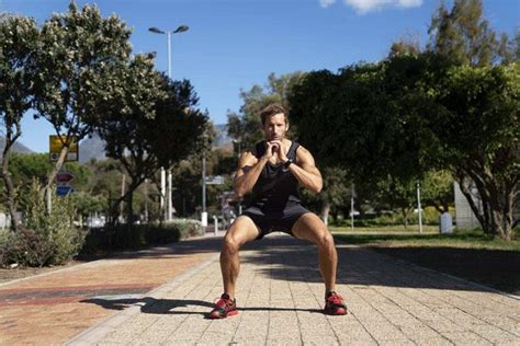 Why All Runners Should Be Doing Squats Runner S World