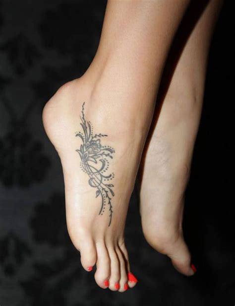 32 Sweet And Cute Foot Tattoo Ideas For Girls Tatuaż Na Stopie