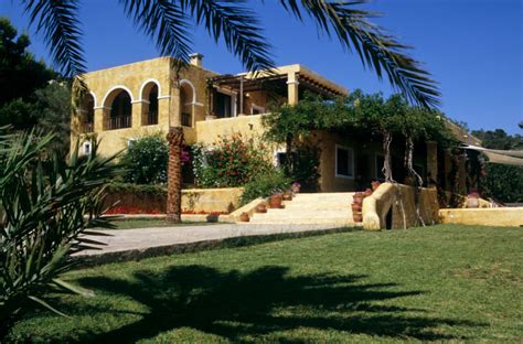Alquiler de casas rurales ibiza. Sale a la venta la casa que Ángel Nieto tenía en Ibiza