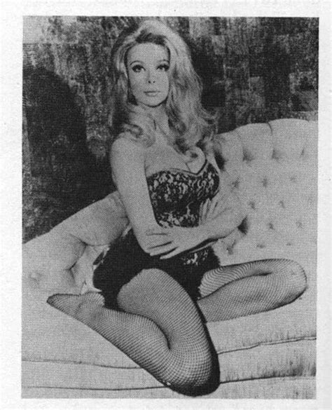 Picture Of Angelique Pettyjohn