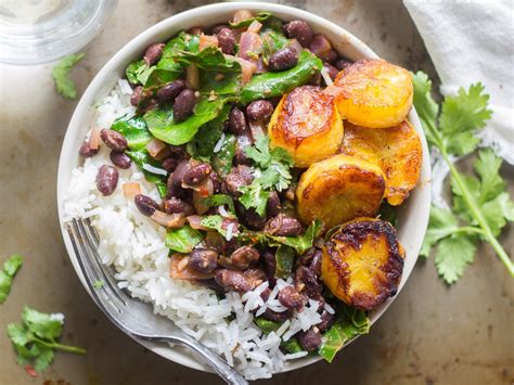 This one is an easy recipe that cooks up quickly and tastes great. Cuban Black Beans and Rice with Collards and Plantains ...