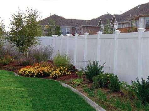 Classic White Privacy Fence Ideas Privacylandscape Vinyl Fence