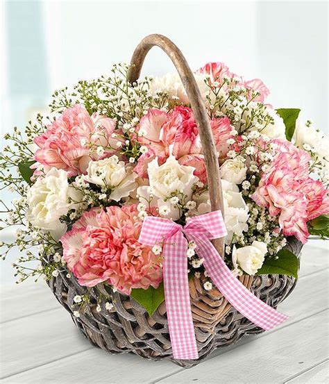 Top 35 Beautiful Mothers Day Arrangements For Your Beloved Mom