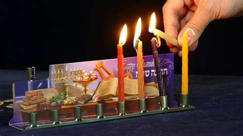 How To Light The Chanukah Candles Youtube